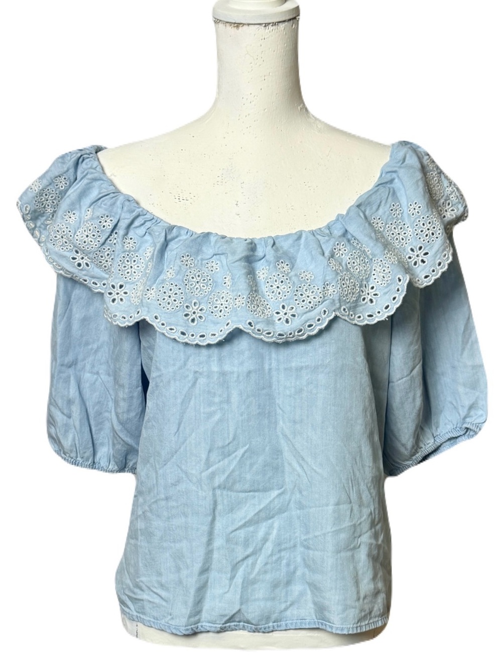 Time and Tru blue off-shoulder eyelet ruffle top NWT Women’s S (4-6) | ab6